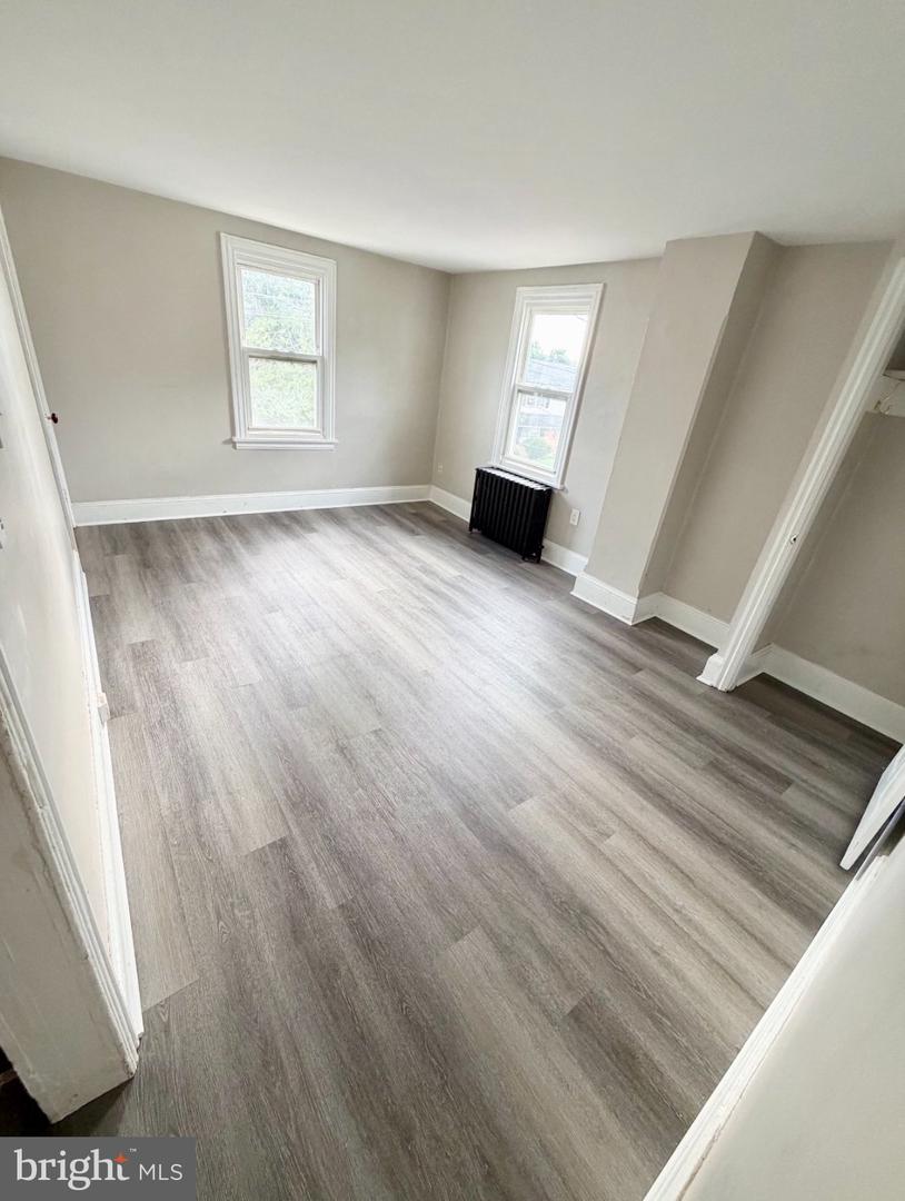 127 S 6th St #2nd Floor — photo