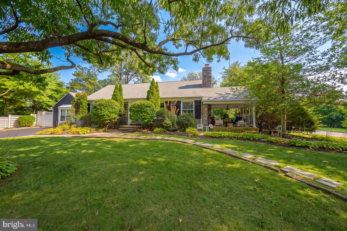 1022 Clover Hill Rd — photo