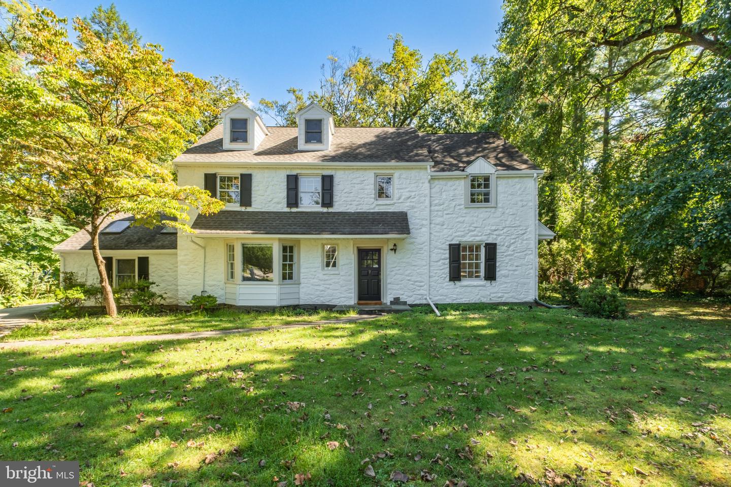 427 Cotswold Ln — photo