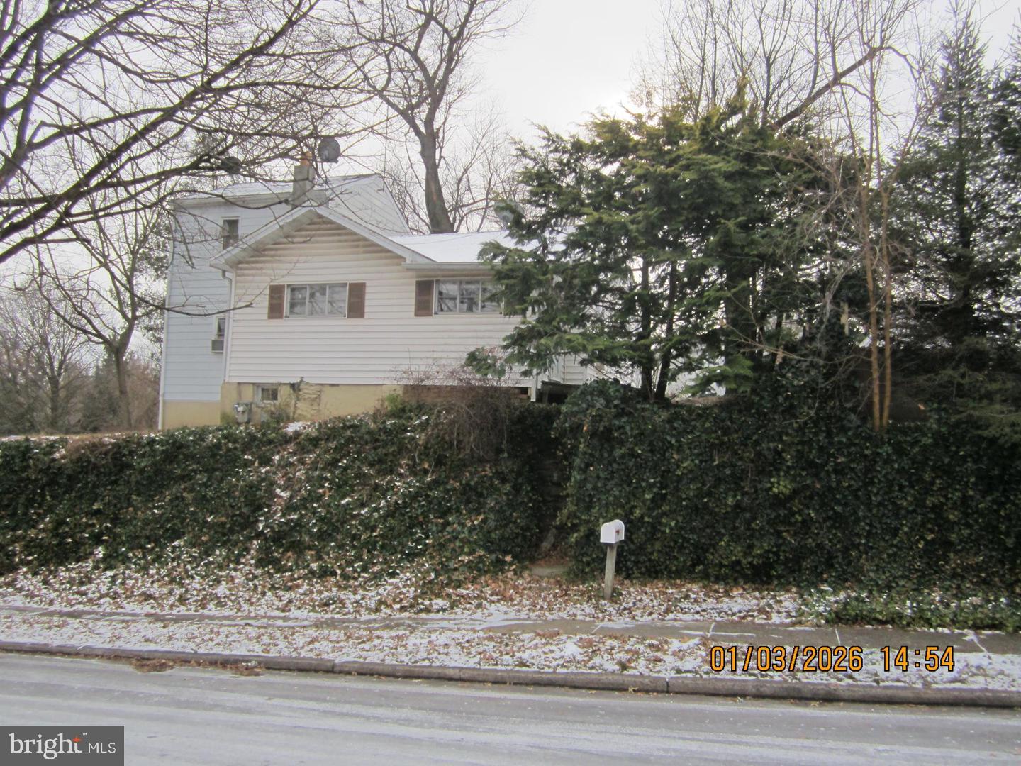 548 Jefferson Ave — photo