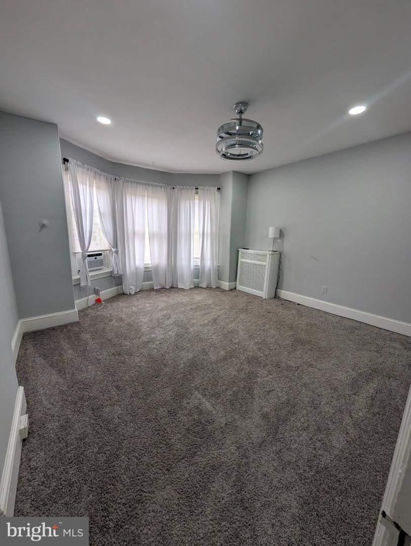 211 Chain St — photo