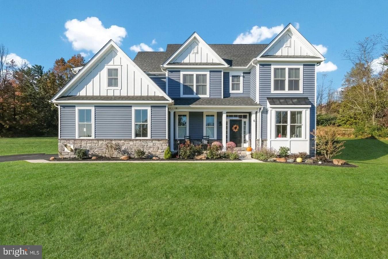2 Anglesey Ln — photo