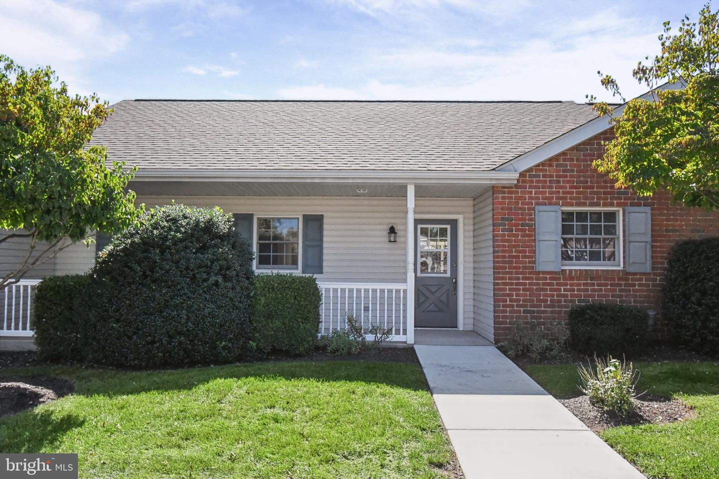 2461 E High St #Cre — photo