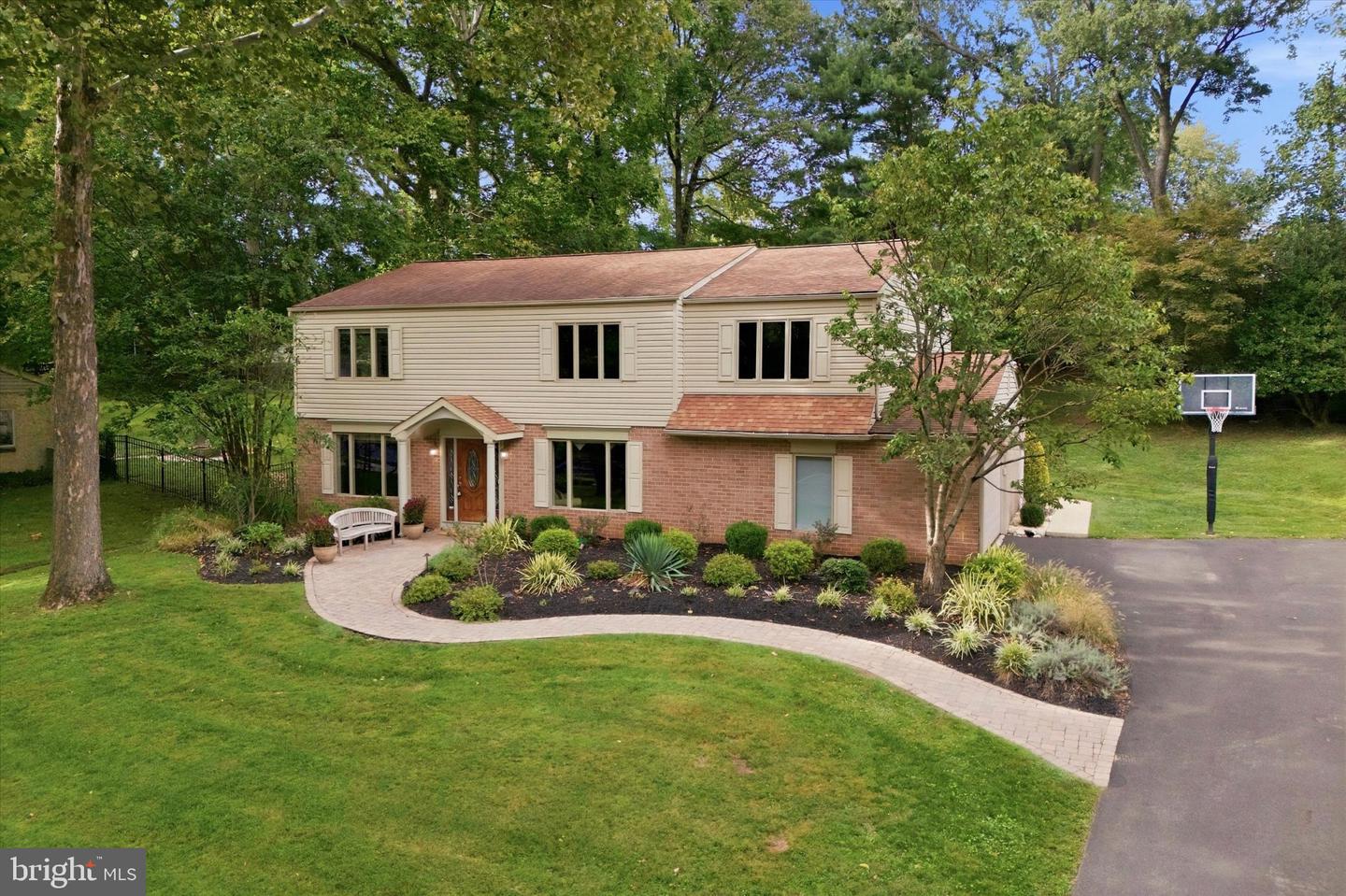33 Sugar Maple Ln — photo