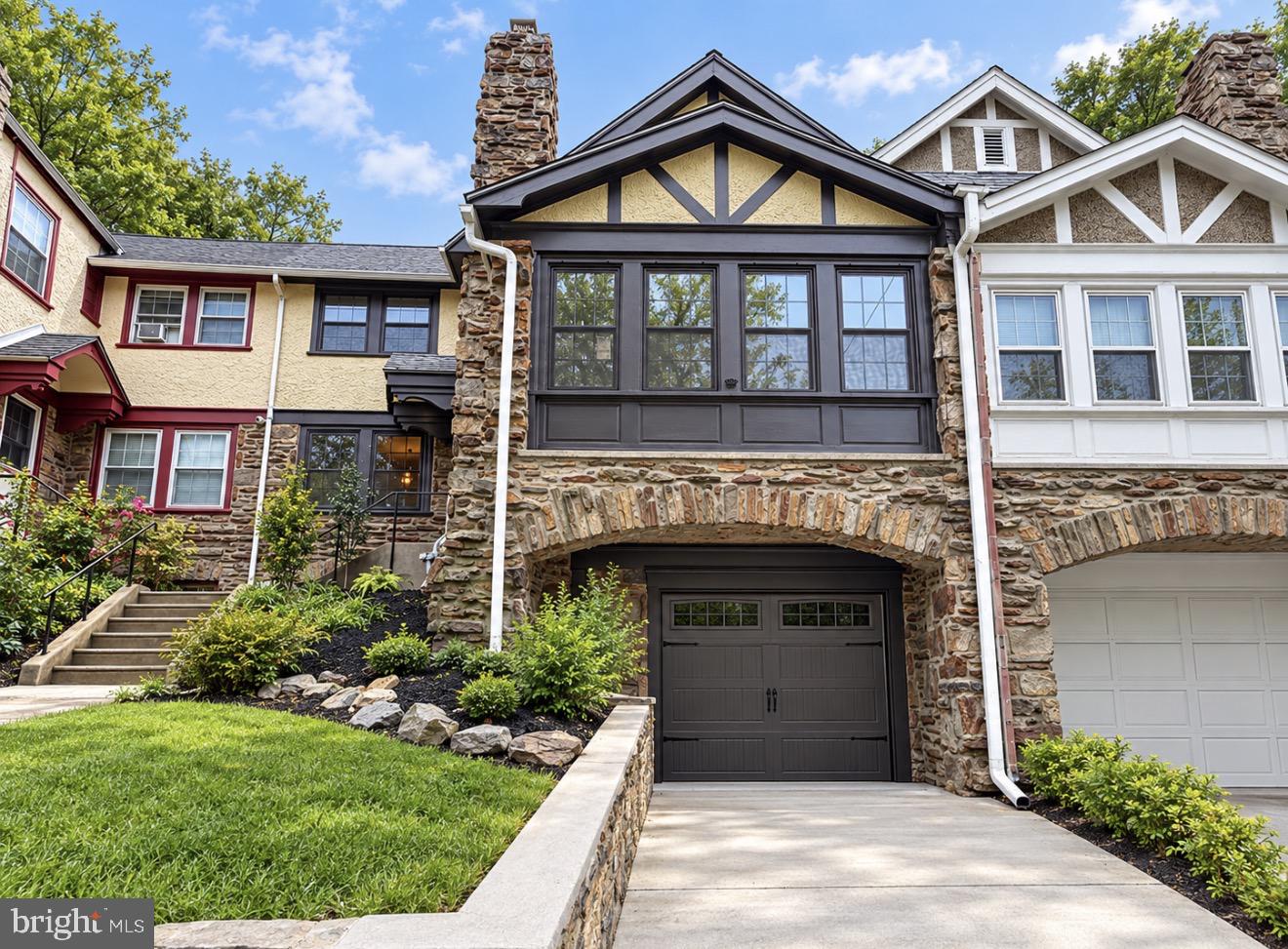 14 W Rock Hill Rd — photo