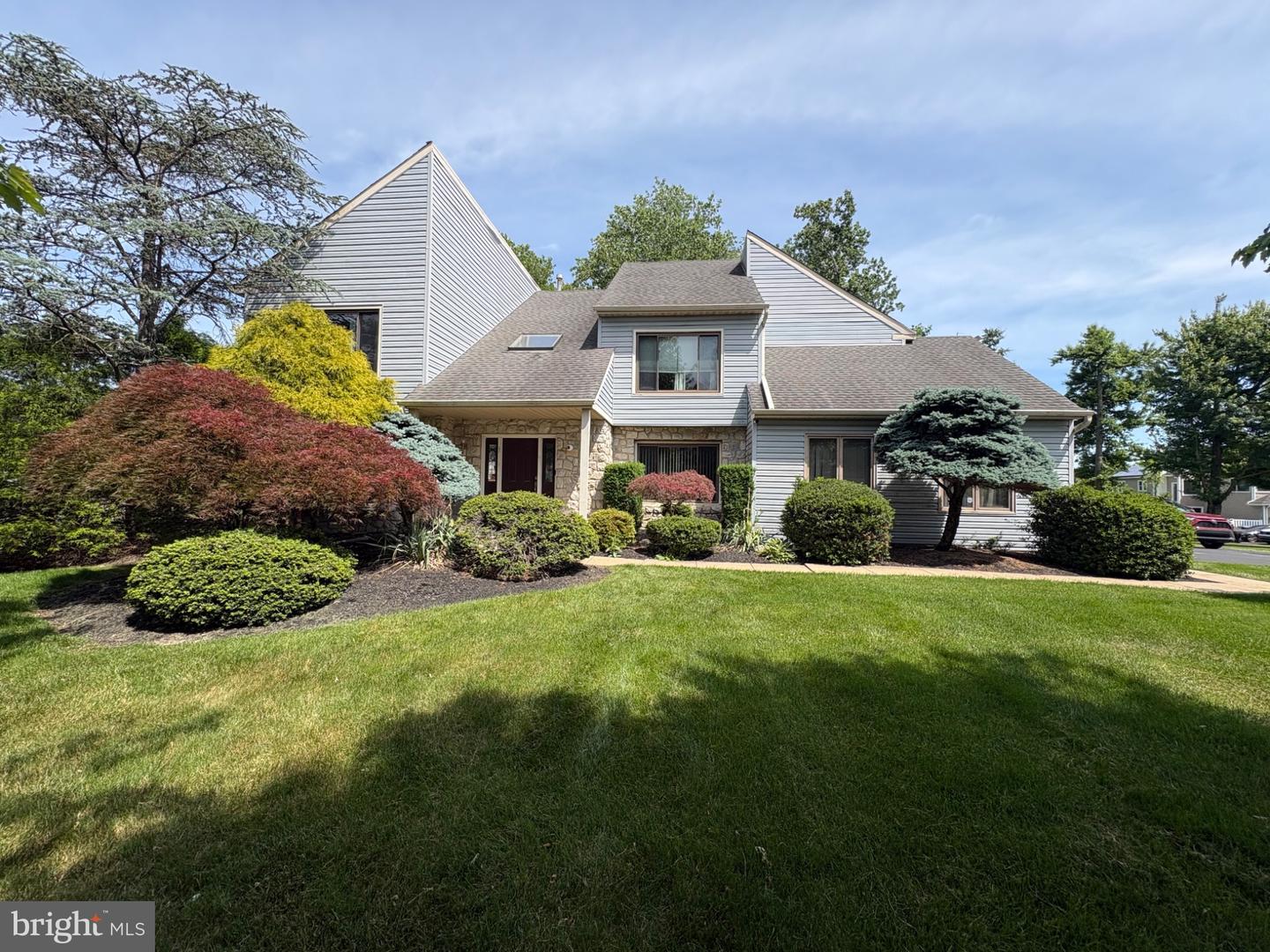 206 Steeplechase Dr — photo