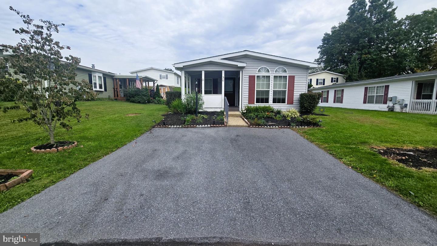 30 Juniper Ct E # — photo