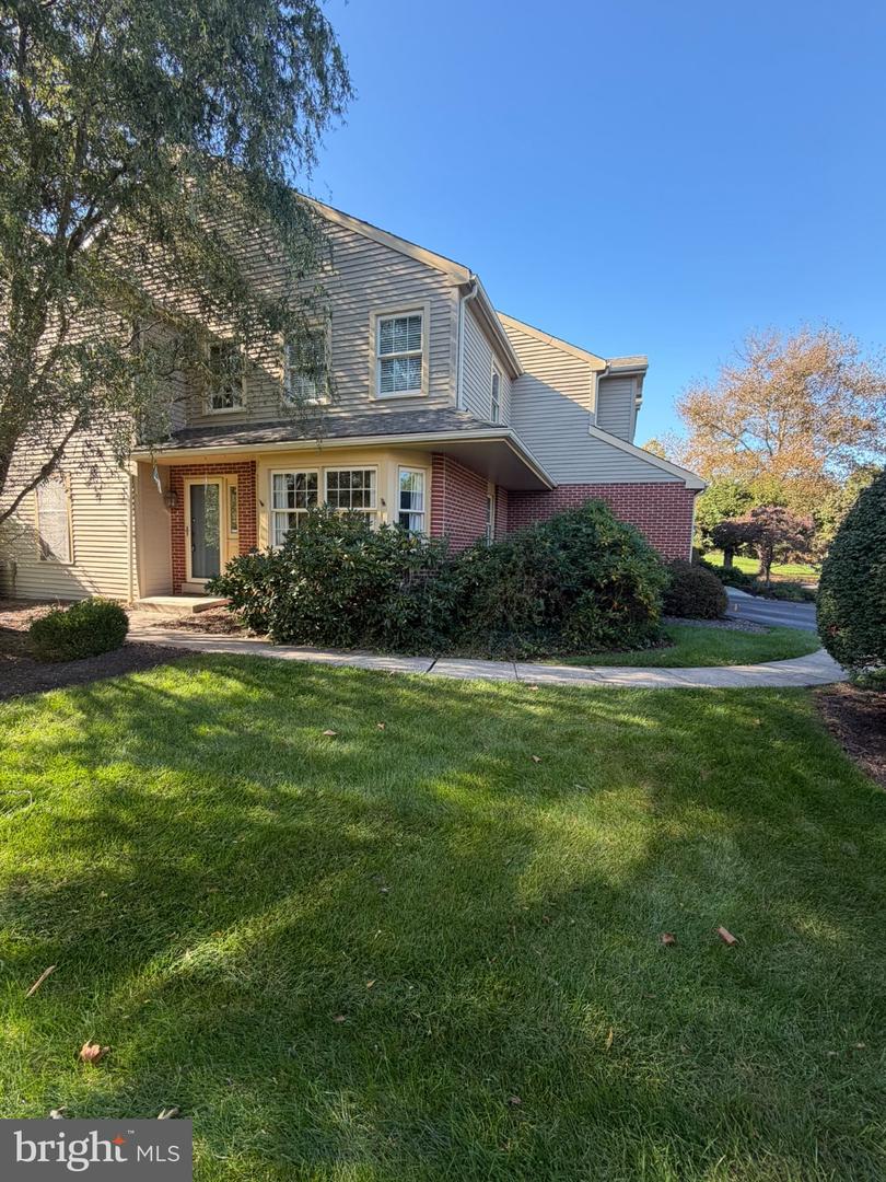 212 Nevin Ln # — photo