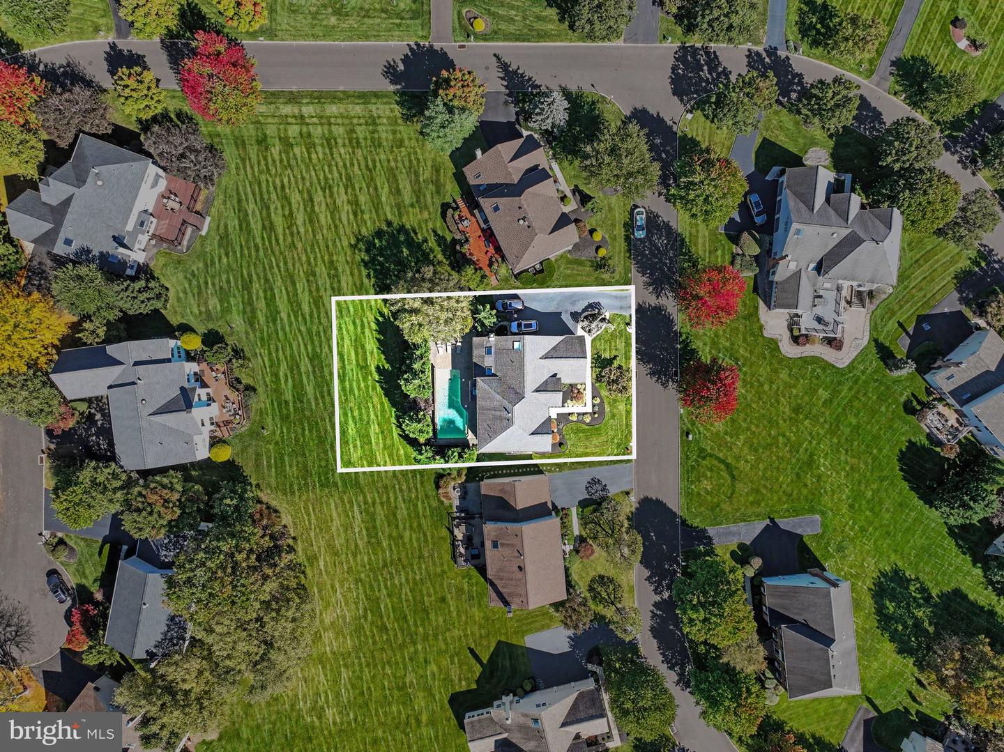 302 Centennial Dr — photo