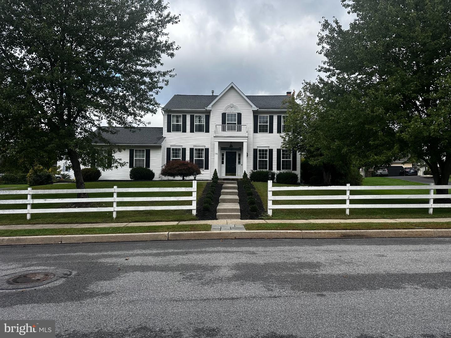 19 Cardinal Ln # — photo