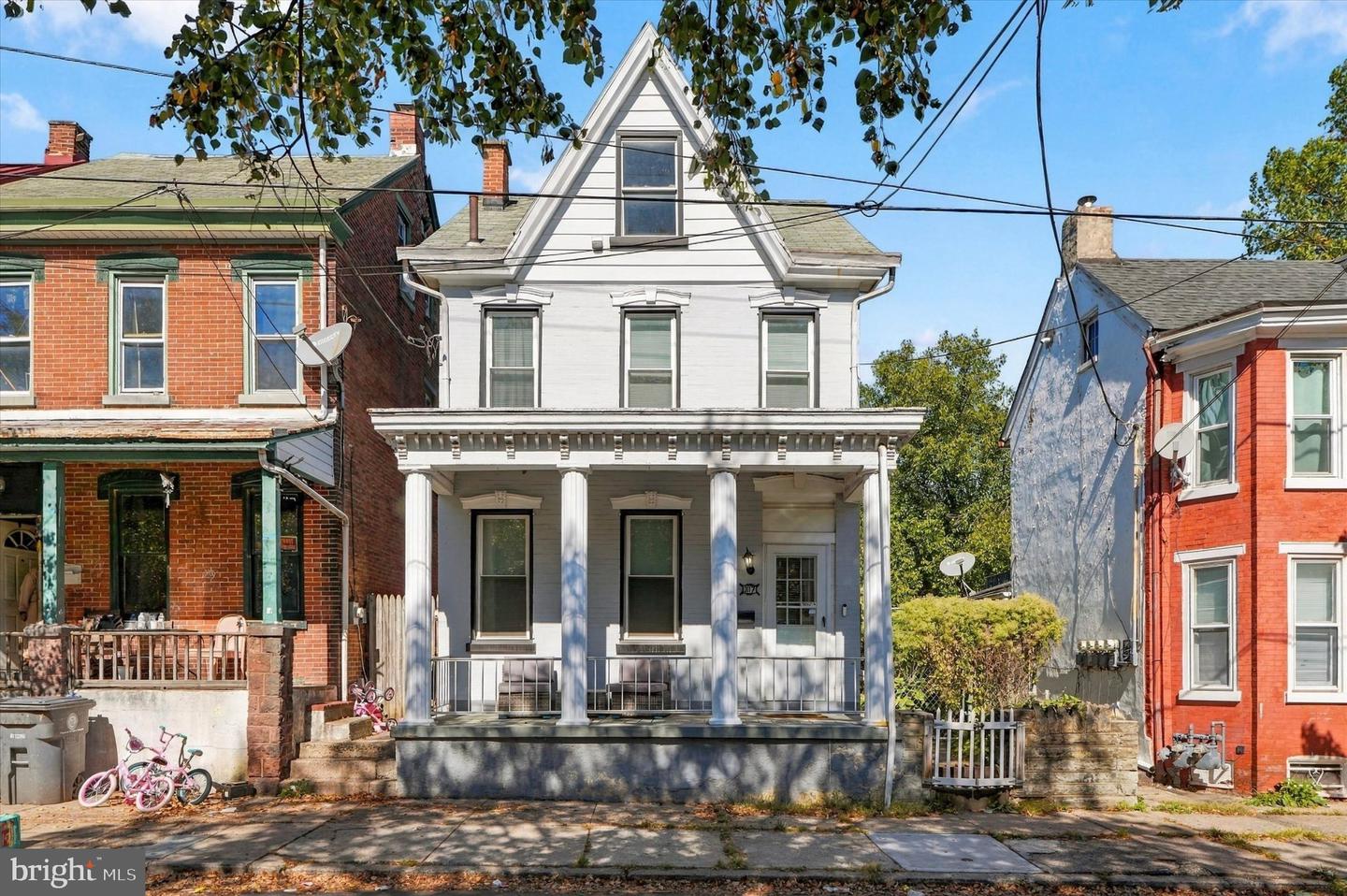 317 Walnut St — photo