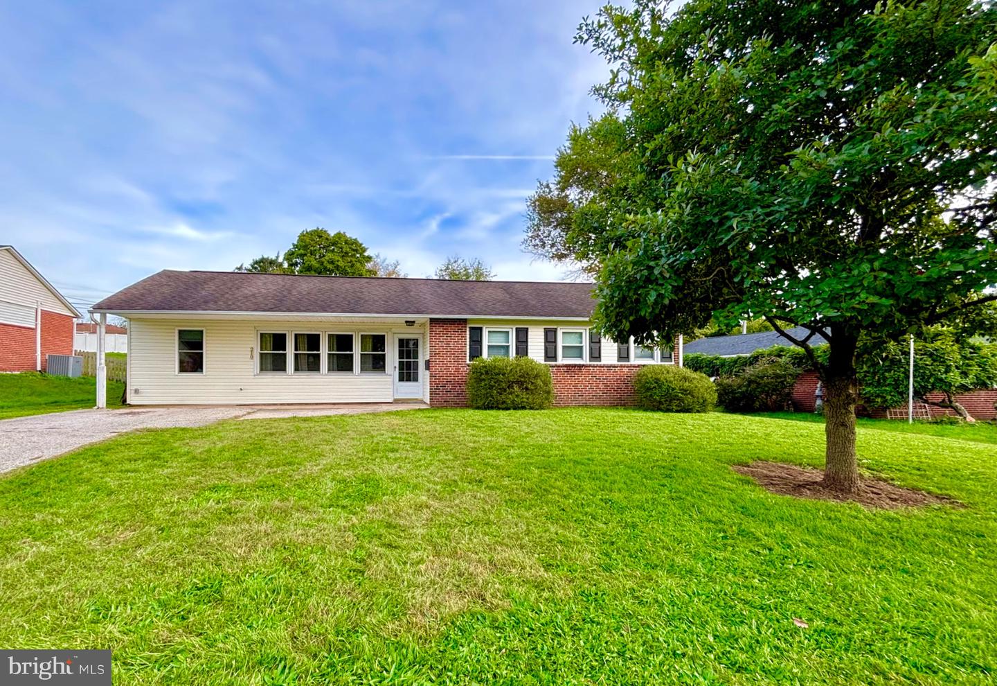 210 Bryans Rd # — photo