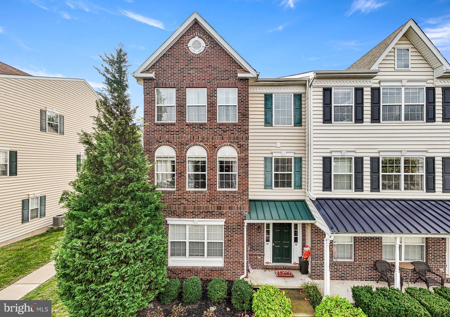 38 N School Ln # — photo