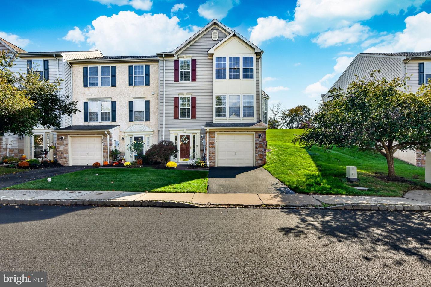 222 Creekside Dr # — photo
