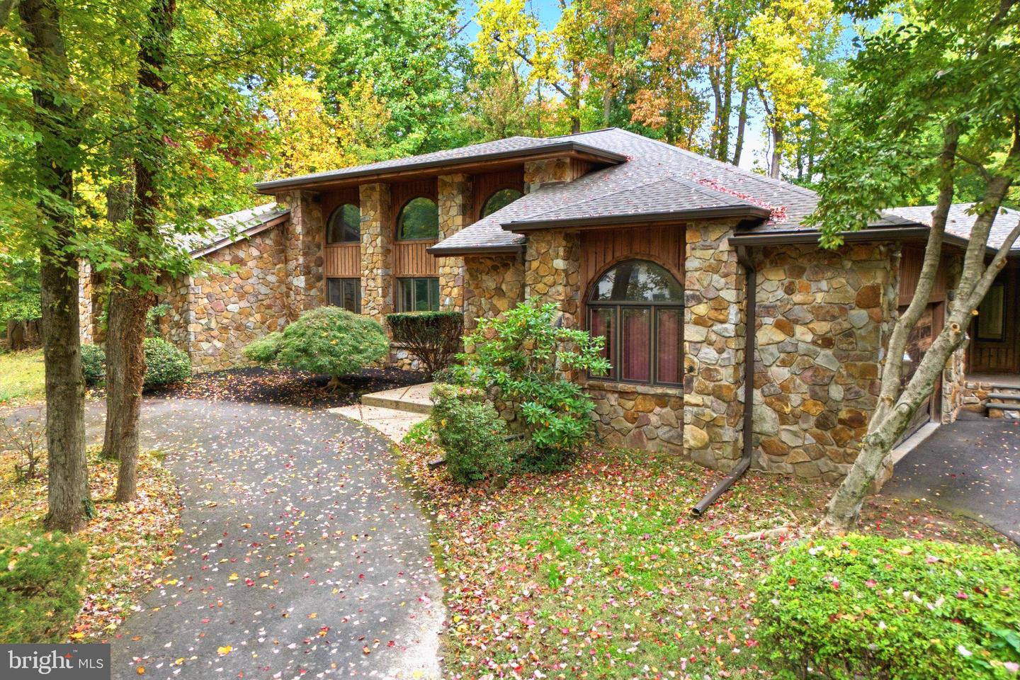 500 Kane Dr — photo