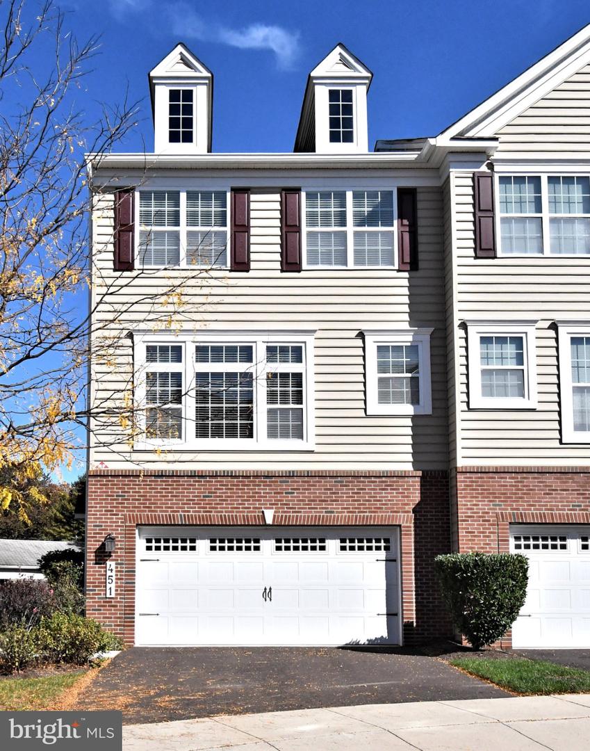451 Williamson Ct # — photo