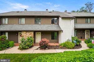 132 Pinecrest Dr # — photo
