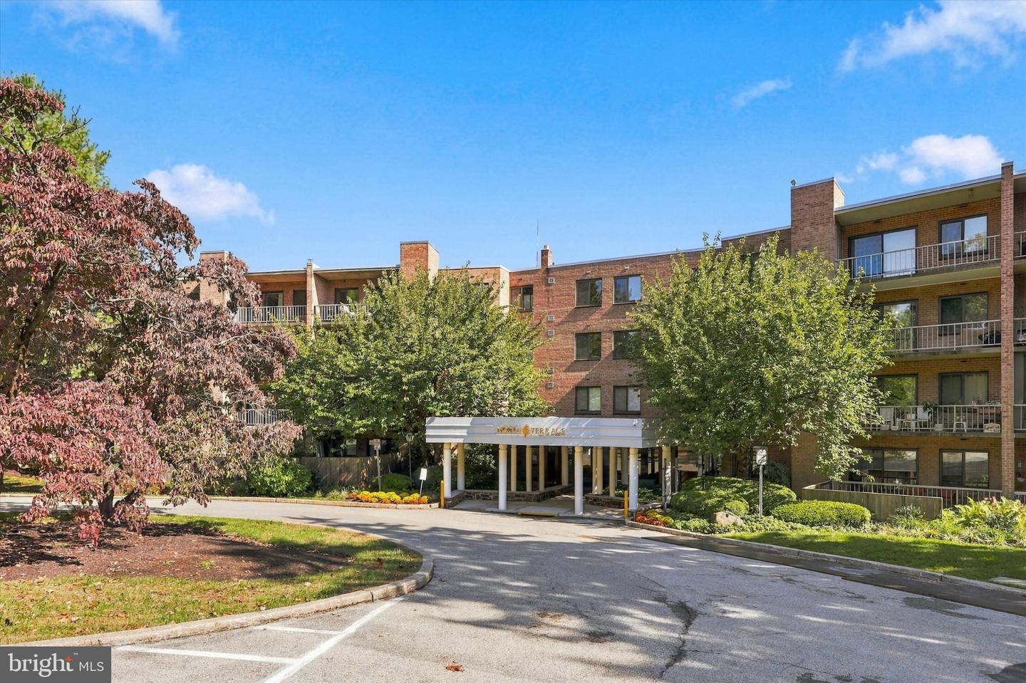 1655 Oakwood Dr #N107 — photo