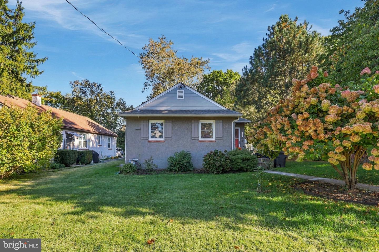 14 Waverly Rd #, Wyncote, PA 19095 — photo 2