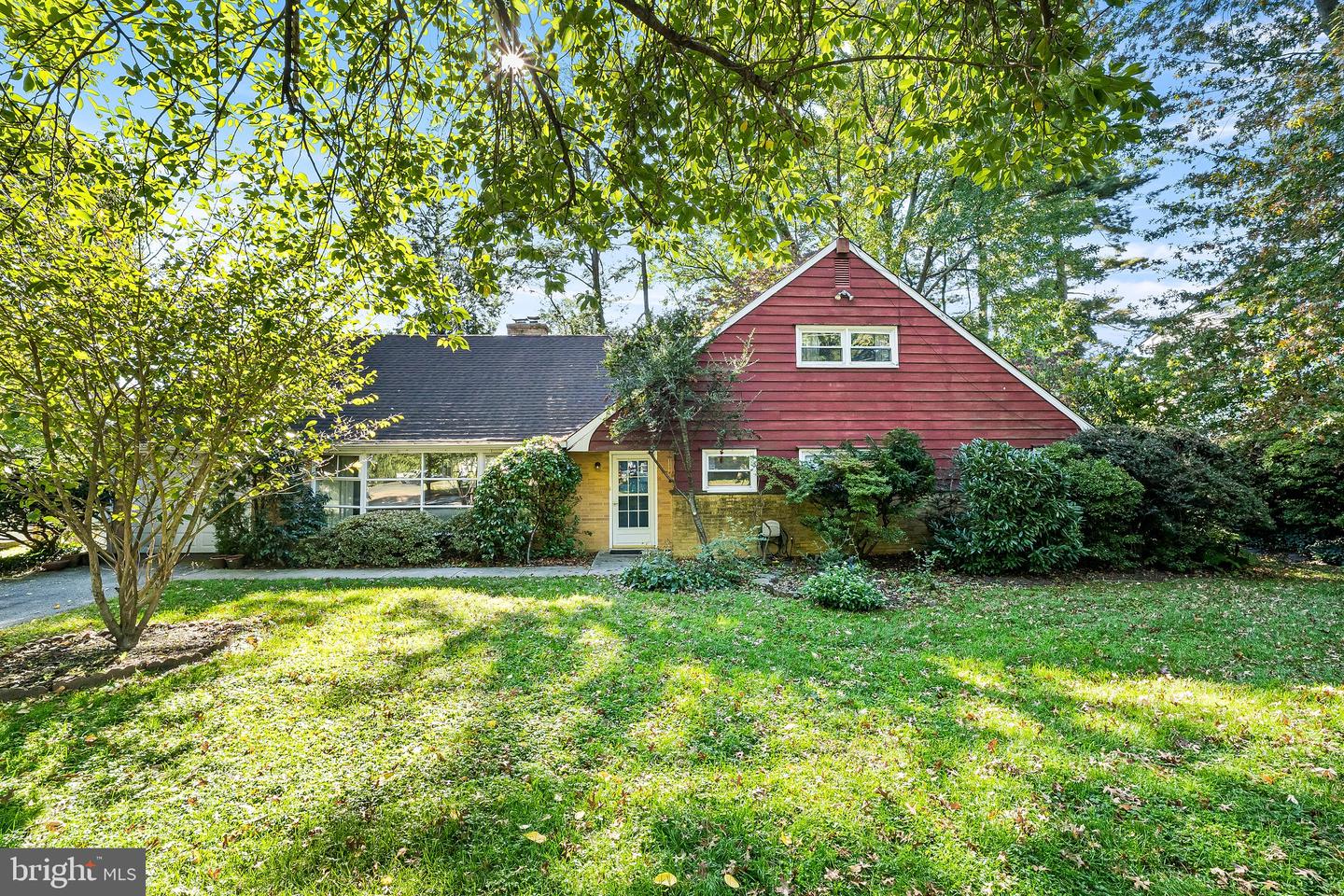 320 Old Farm Rd — photo