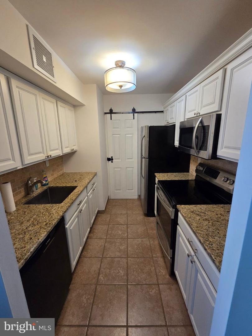 666 W Germantown Pike #2103 — photo