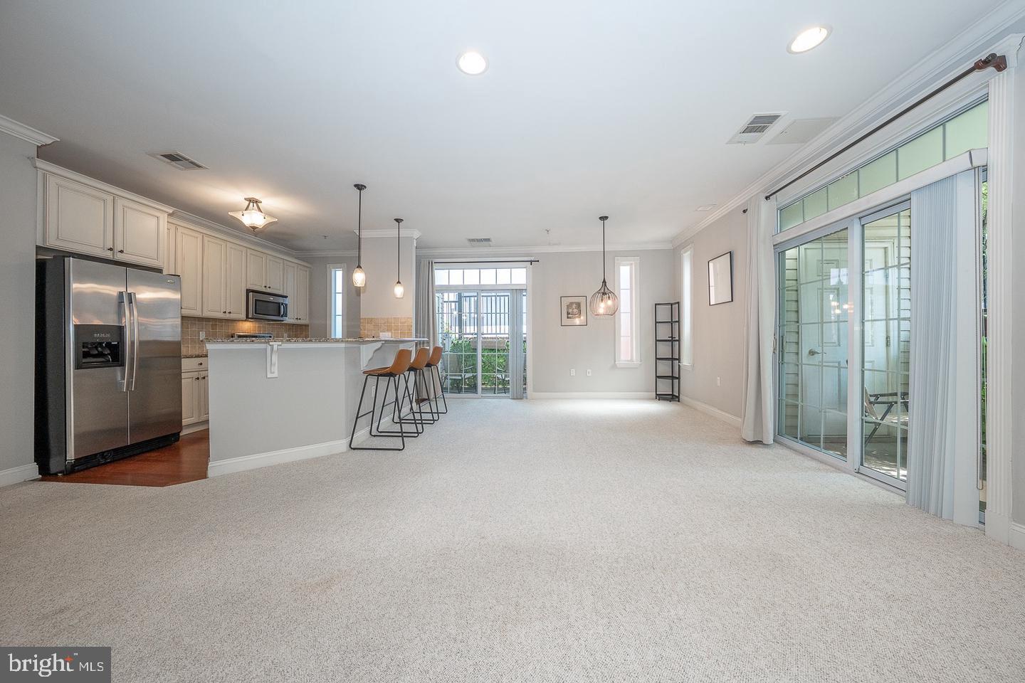 300 W Elm St #2133 — photo