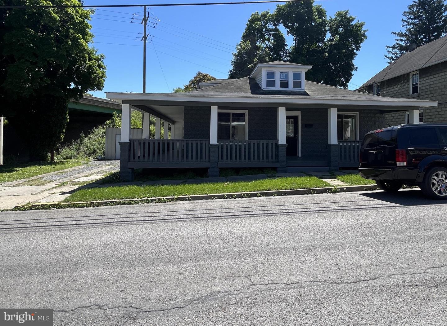 182 Pannebaker Ave — photo