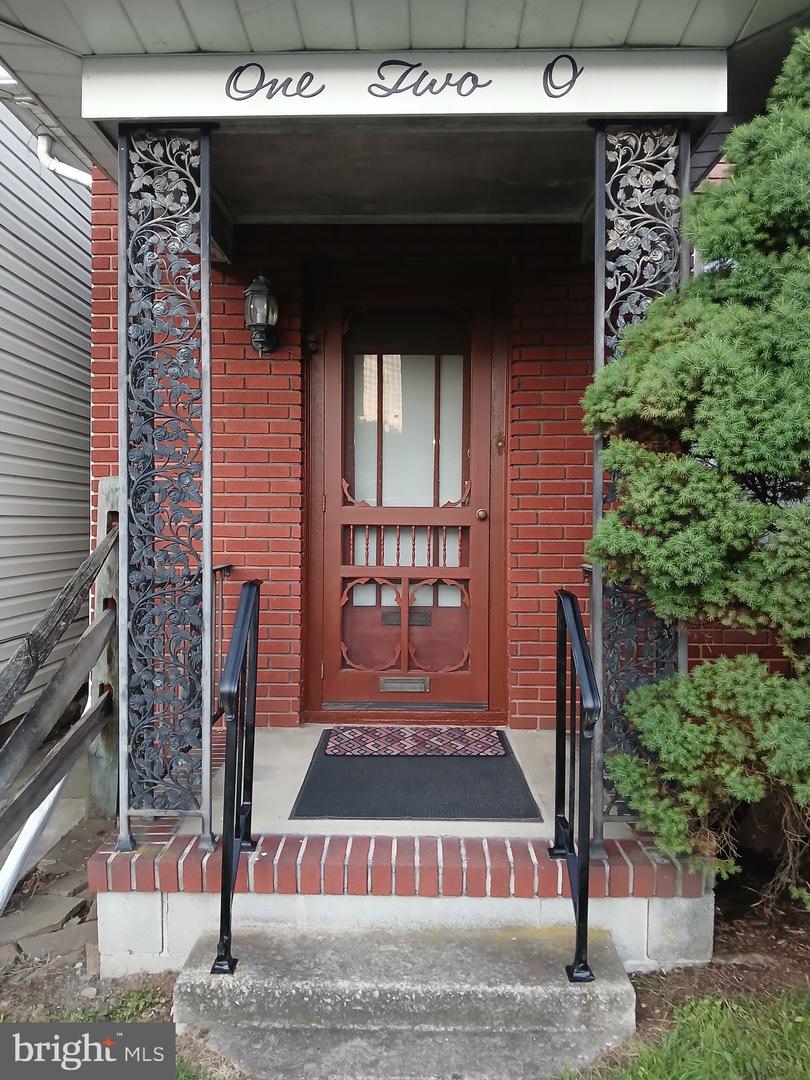 120 Shaw Ave — photo