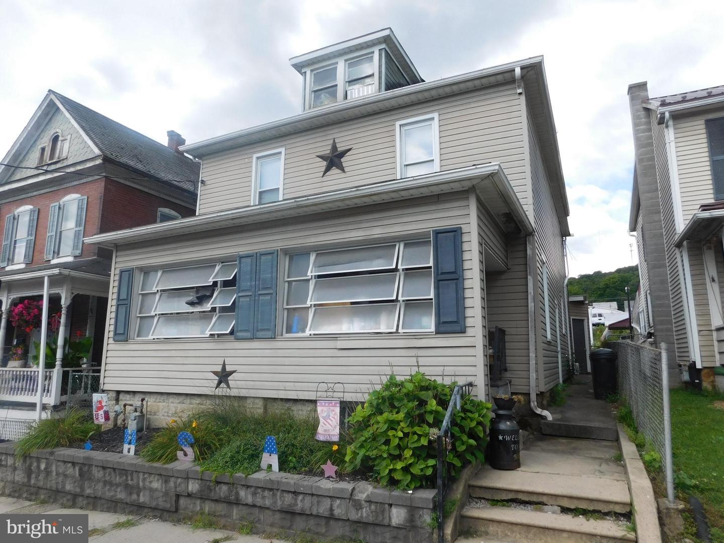 317 Logan Street — photo