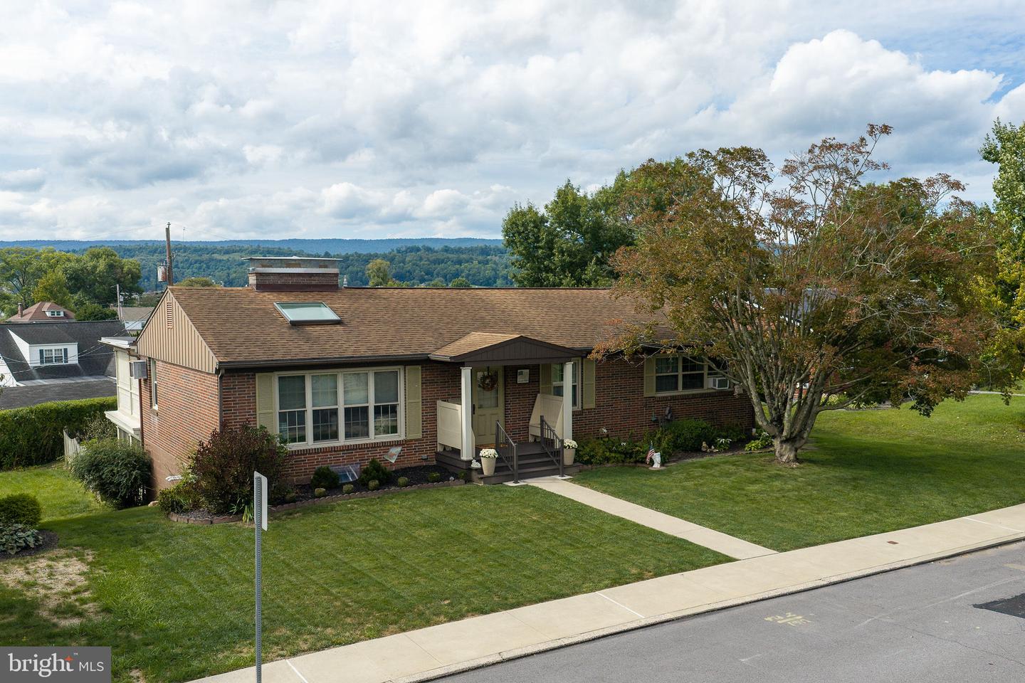 5 Winding Way — photo