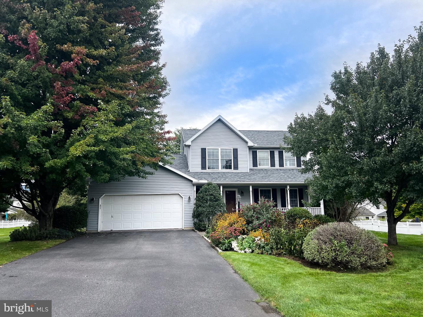 71 Greenfield Dr — photo