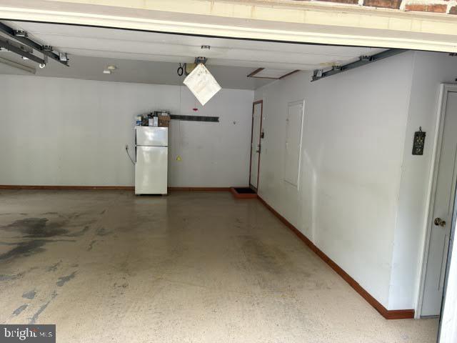 105 Walnut Ln — photo