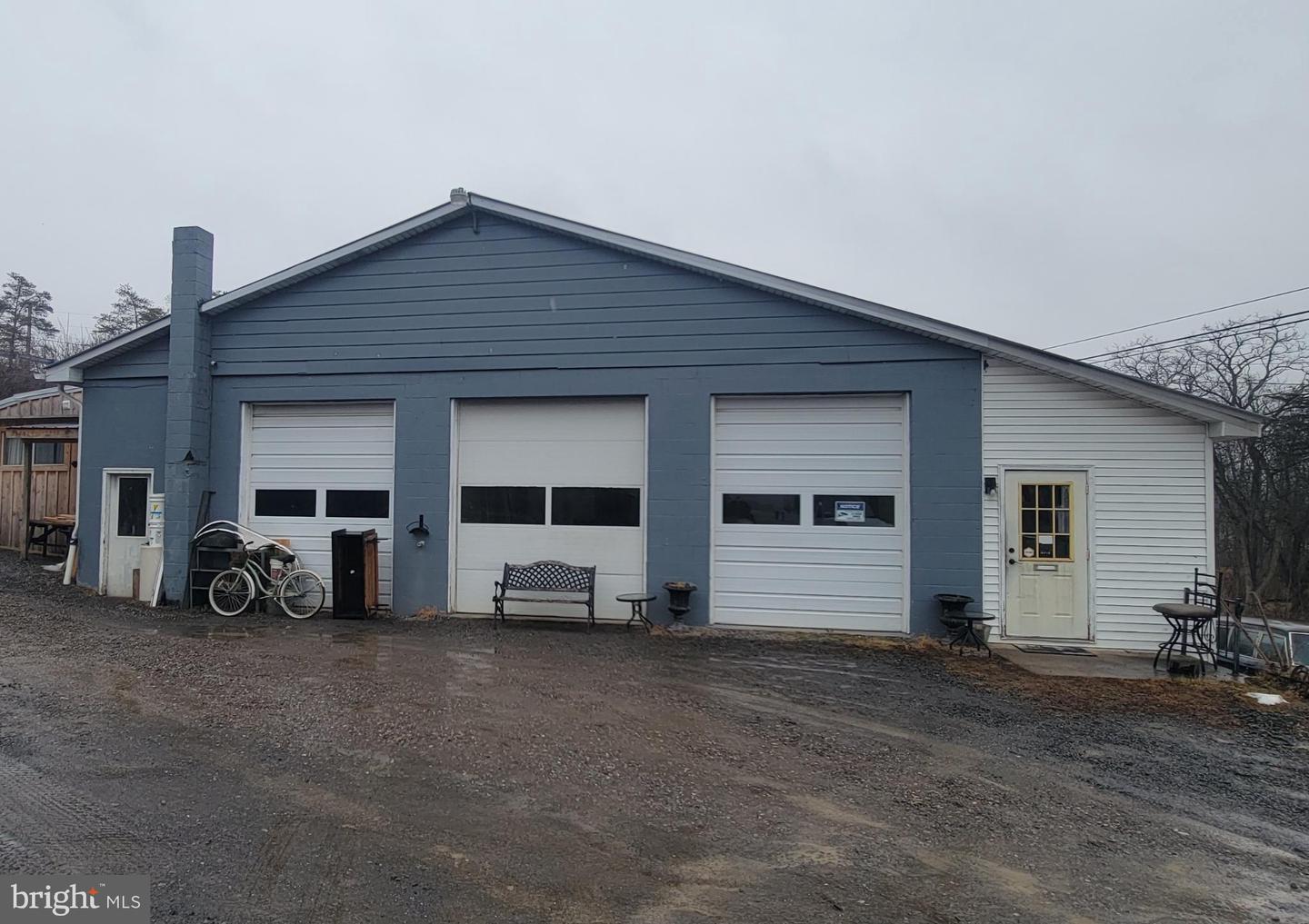 14 Red Bud Ln — photo
