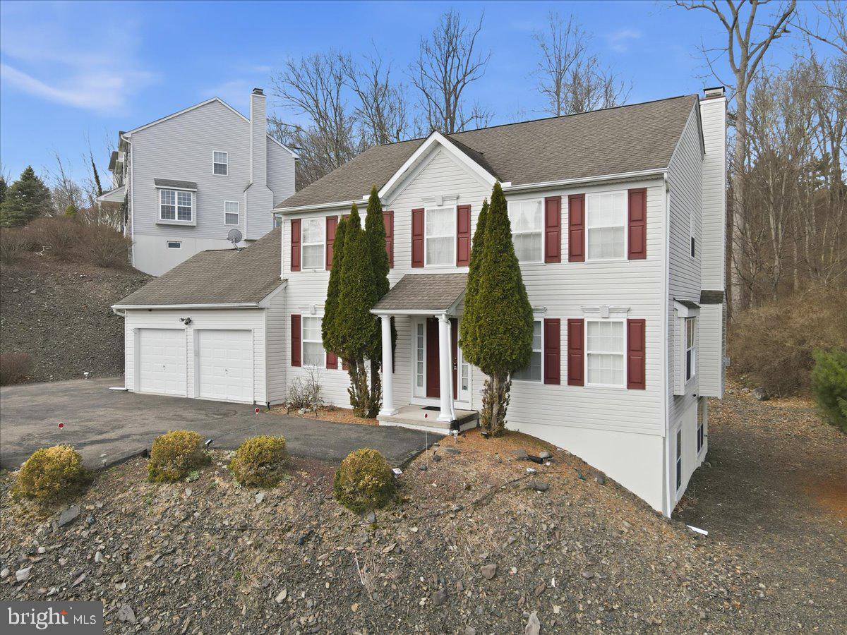 706 Franklin Ct — photo