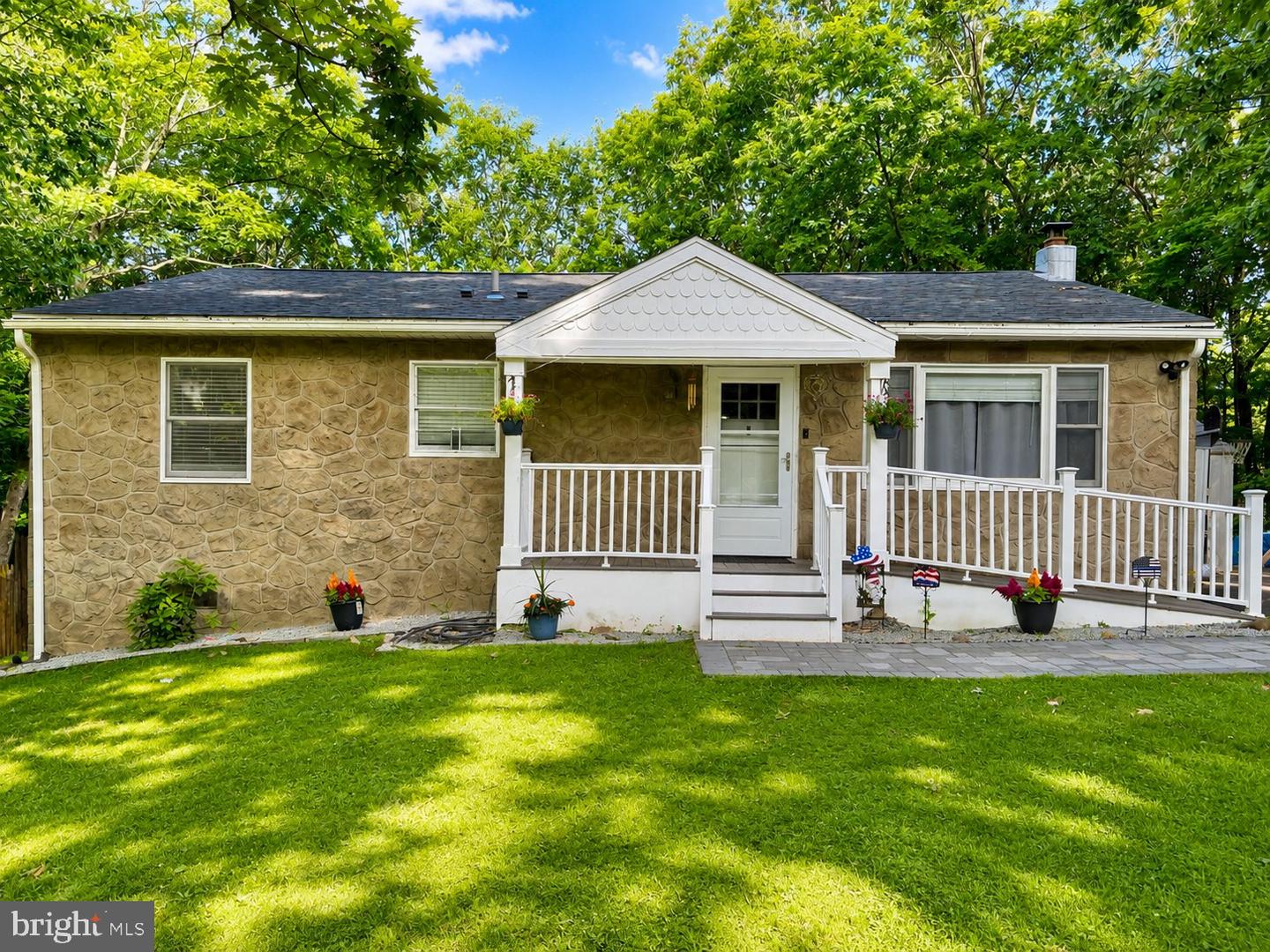 179 Darcy Dr — photo