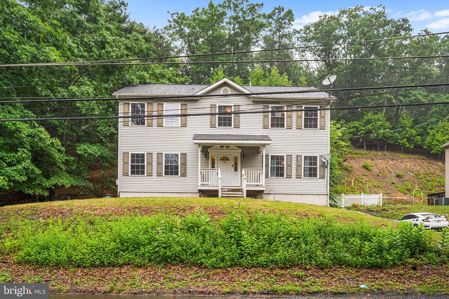 313 Lower Lakeview Dr — photo