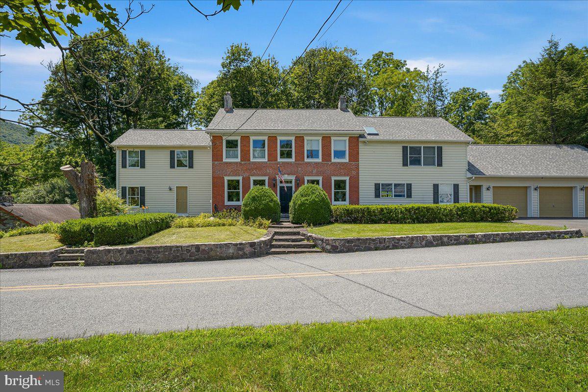 105 Fetherman Road, Stroudsburg, PA 18360 — photo 2