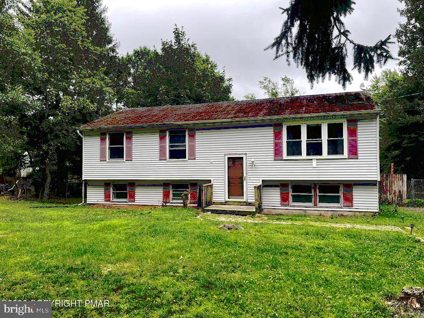 410 Skyline Dr — photo