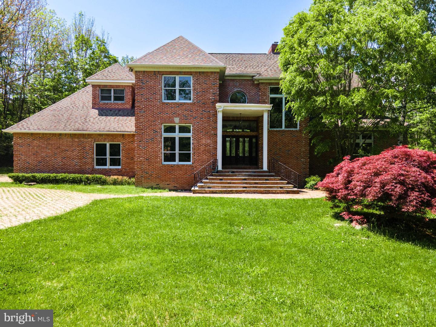 441 Hidden Lake Dr — photo