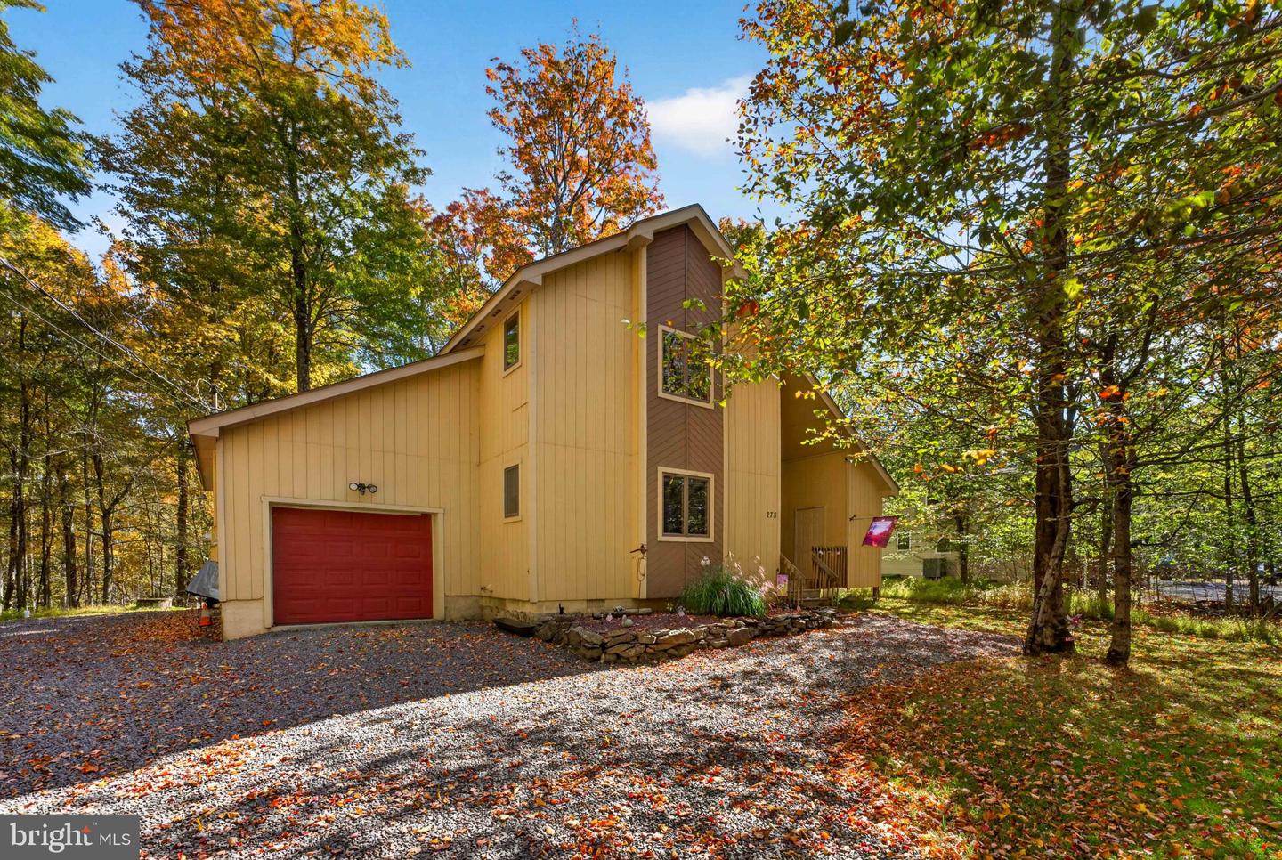 278 White Pine Dr — photo