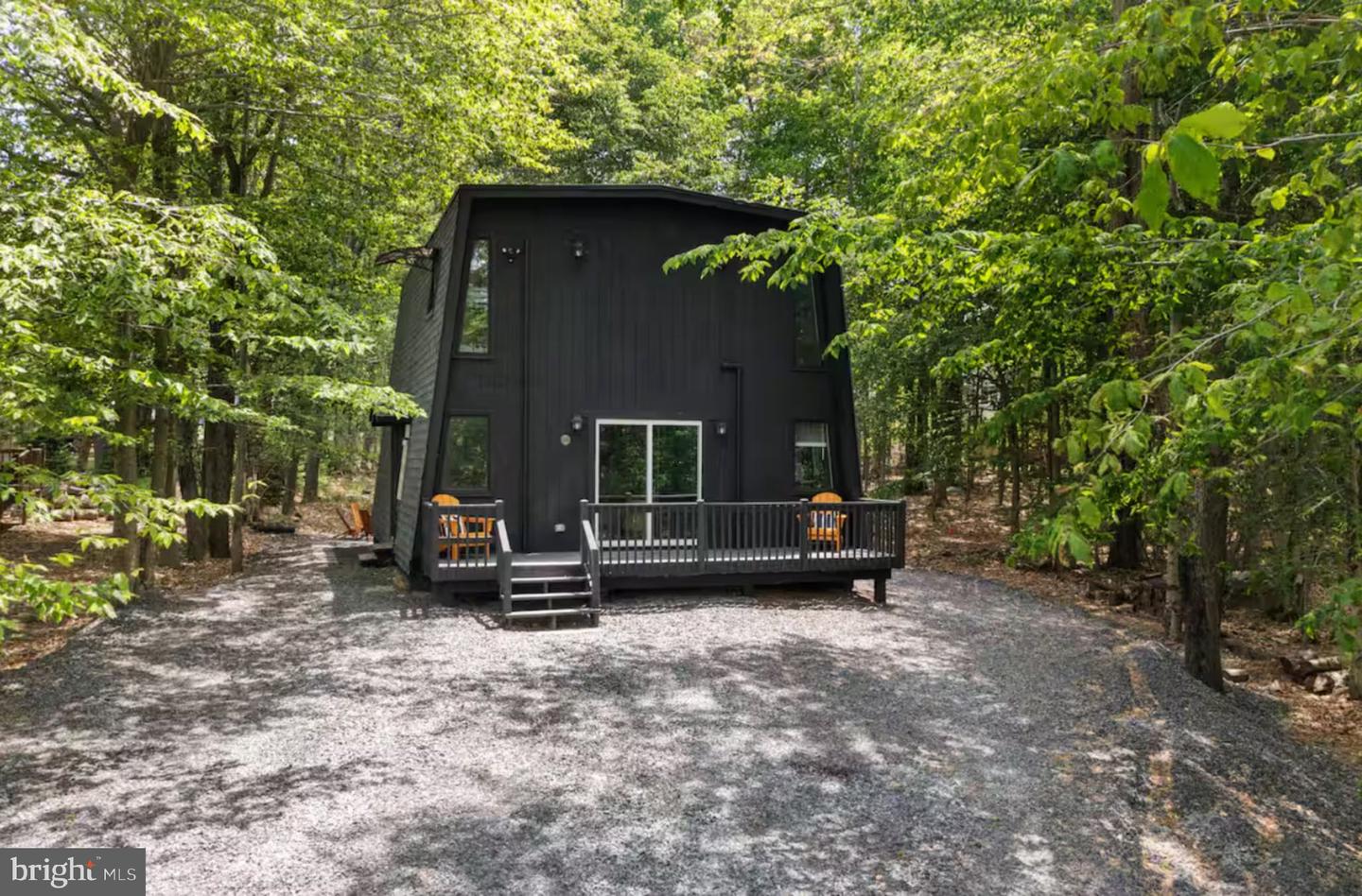 3357 Woodland Dr — photo