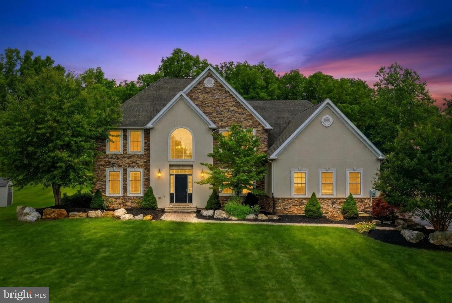 55 Island Ct — photo