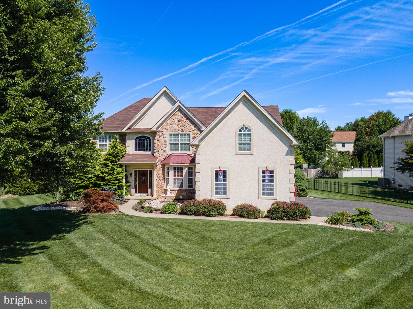 2295 Leigh Dr — photo