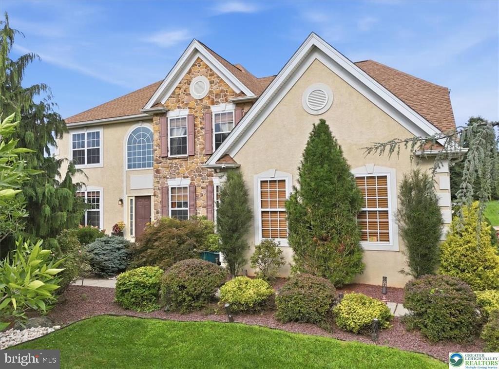 18 Creek Court — photo