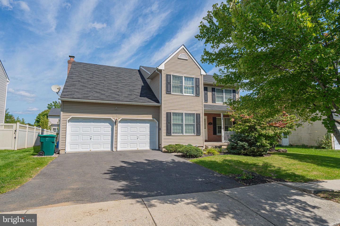 25 Grist Mill Ln — photo