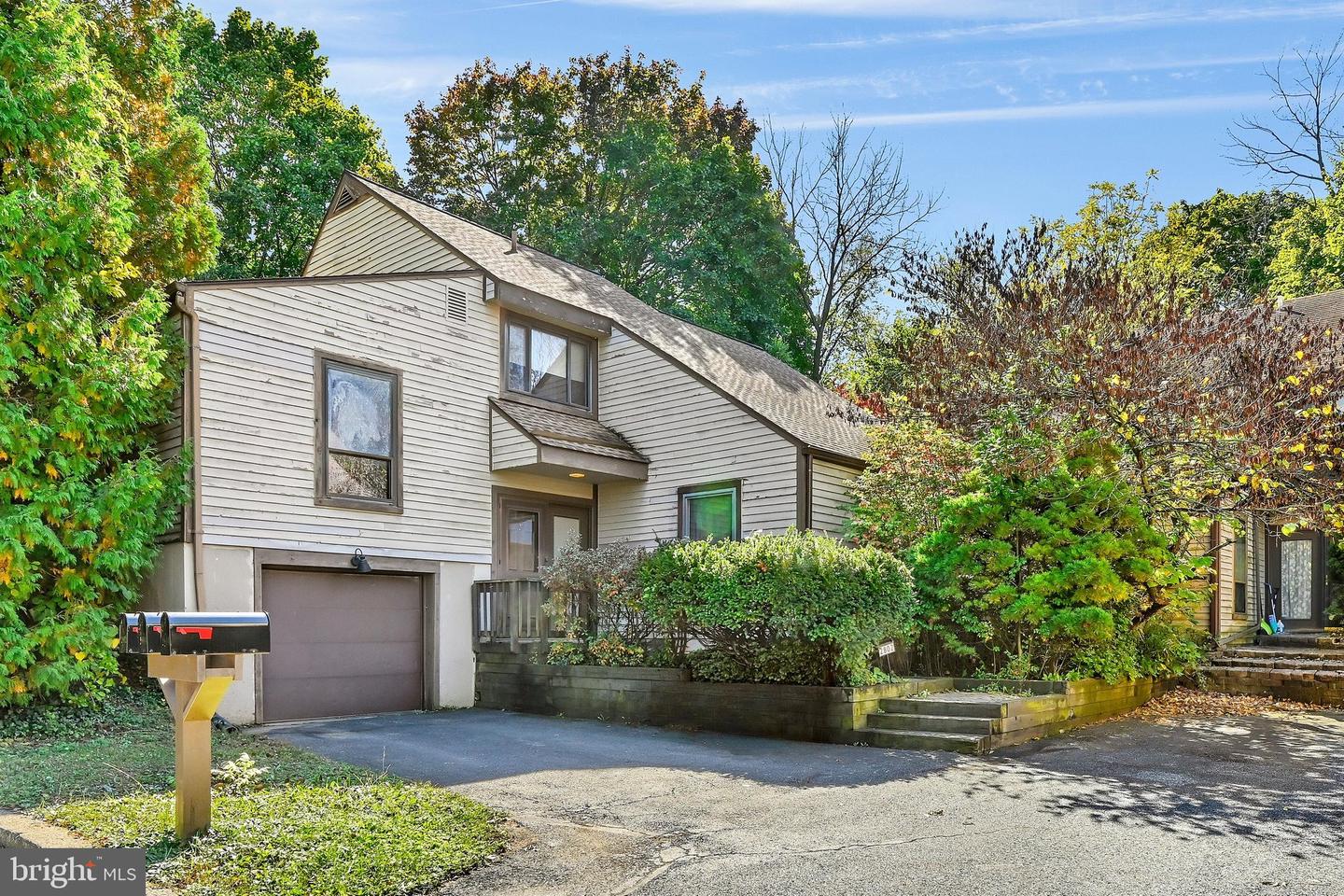 2802 Westgate Dr — photo