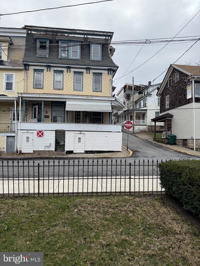 119 N Grant St — photo