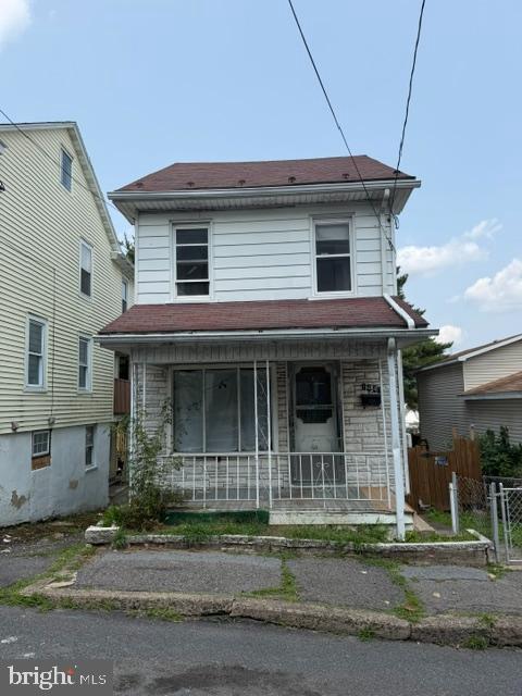 1441 Hemlock St — photo