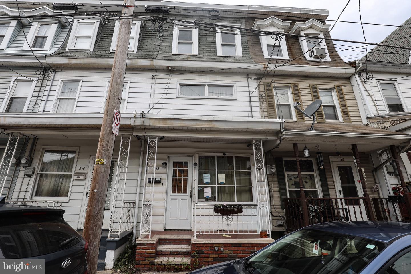 32 S Franklin St — photo