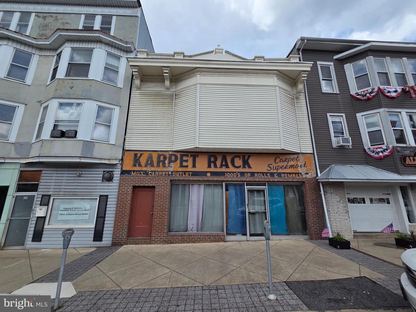 141 E Independence St — photo